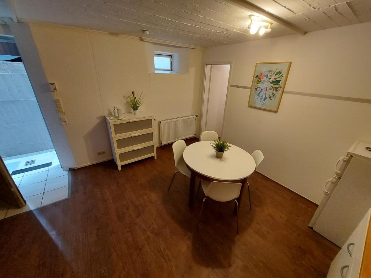 Basement Apartment Köln Eksteriør billede