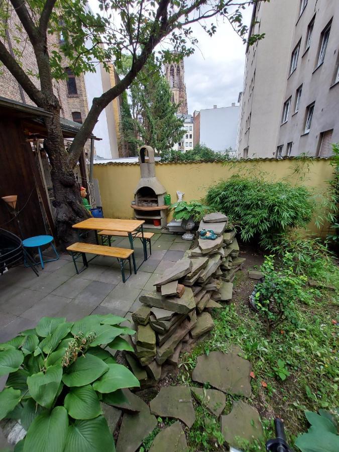 Basement Apartment Köln Eksteriør billede