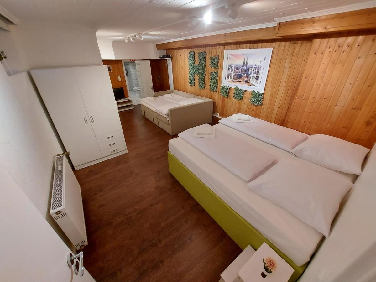Basement Apartment Köln Eksteriør billede
